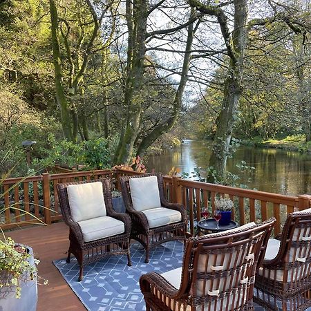 Riverbank Lodge Dollar Екстериор снимка