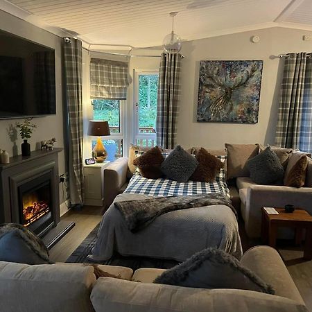 Riverbank Lodge Dollar Екстериор снимка