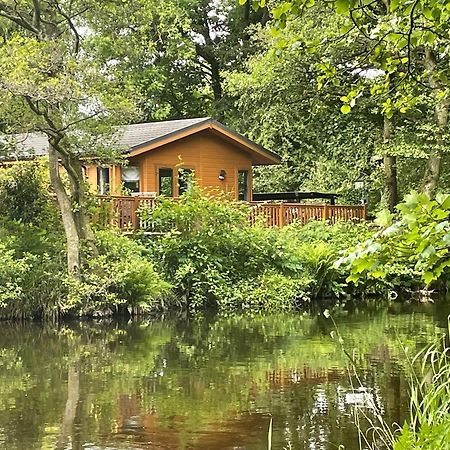 Riverbank Lodge Dollar Екстериор снимка