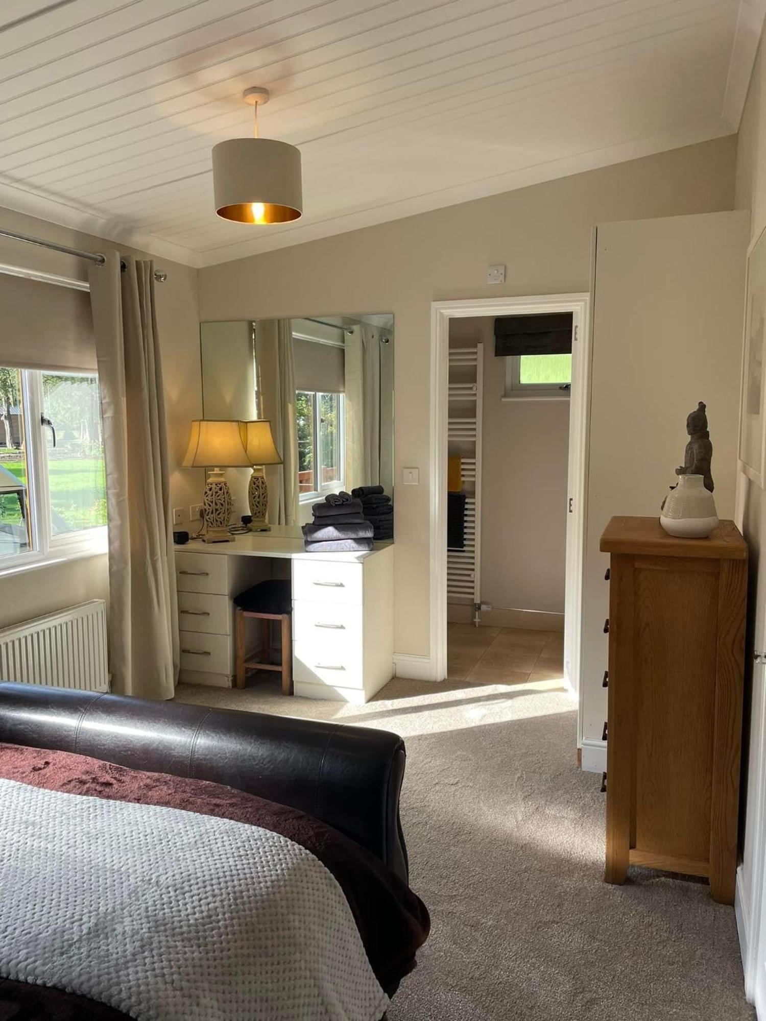 Riverbank Lodge Dollar Екстериор снимка