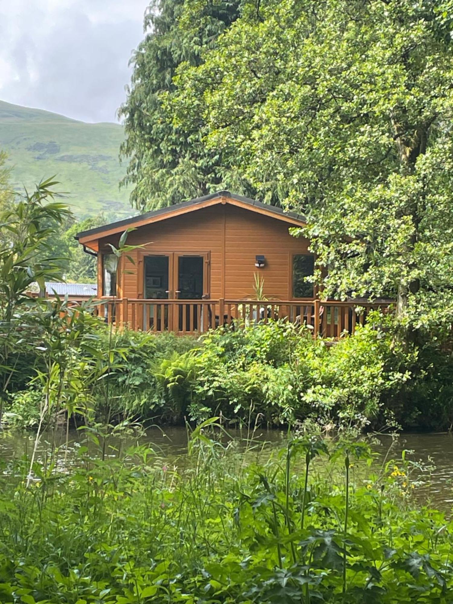 Riverbank Lodge Dollar Екстериор снимка