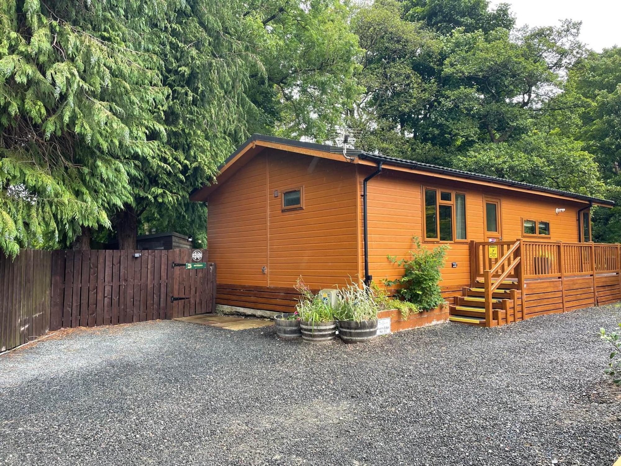 Riverbank Lodge Dollar Екстериор снимка